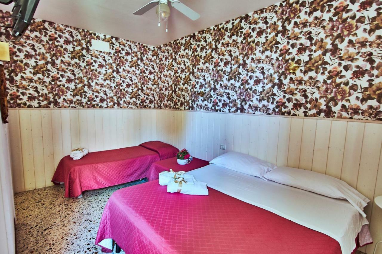 سان بنيديتّو ديل ترونتو B&B Del Castello المظهر الخارجي الصورة