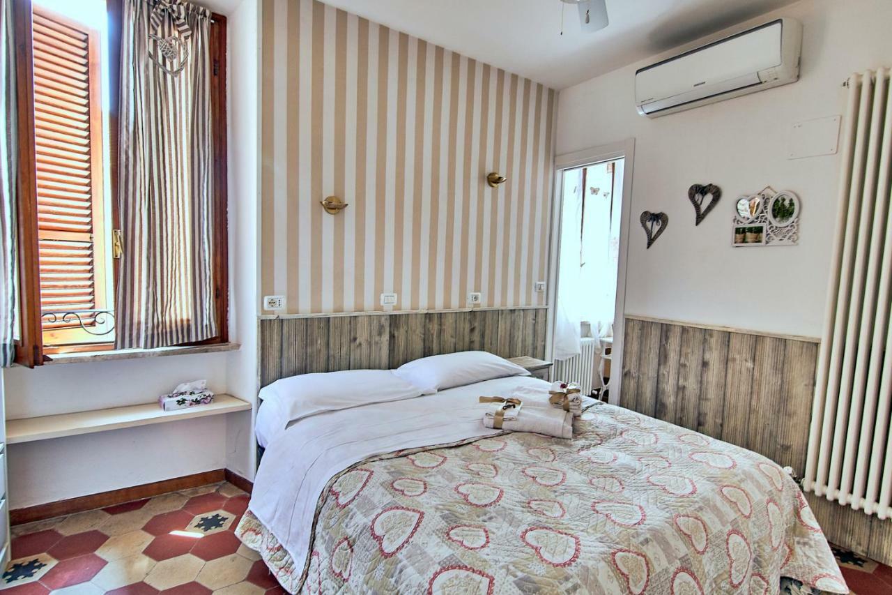 سان بنيديتّو ديل ترونتو B&B Del Castello المظهر الخارجي الصورة