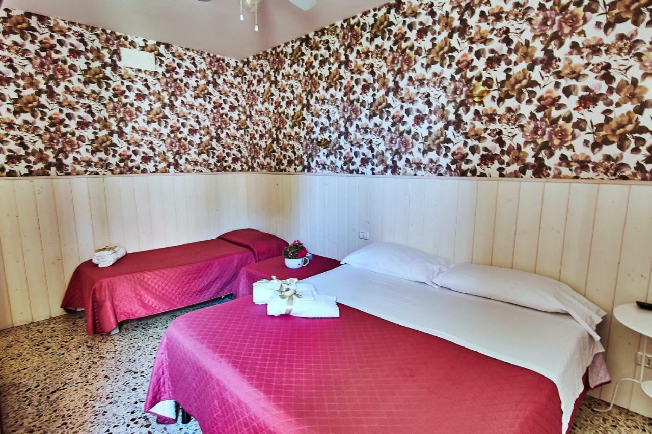 سان بنيديتّو ديل ترونتو B&B Del Castello المظهر الخارجي الصورة